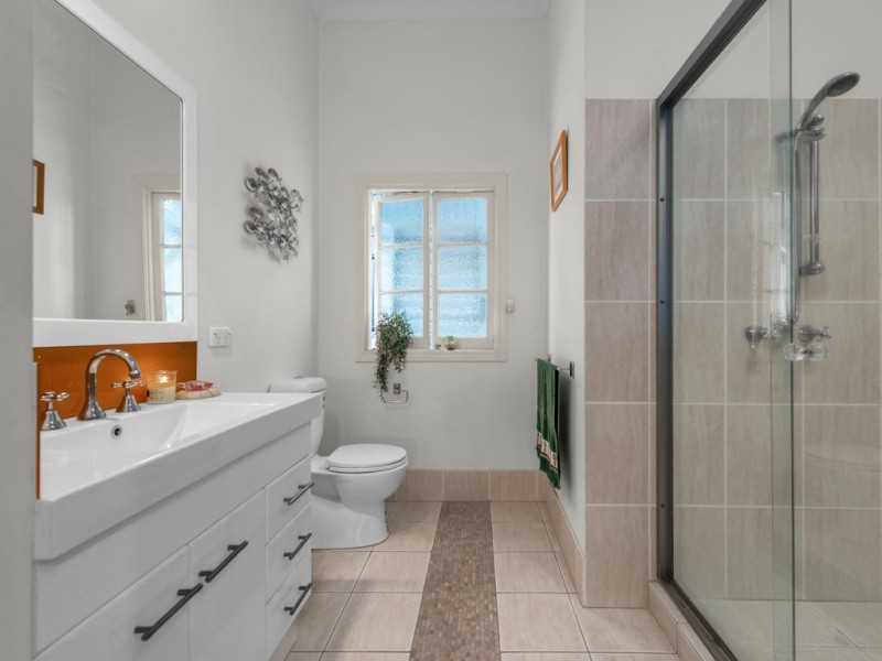 98 Arthur Terrace, Red Hill QLD 4059