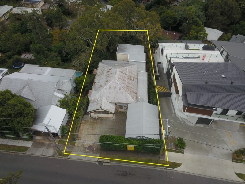 49 Simpsons Road, Bardon QLD 4065