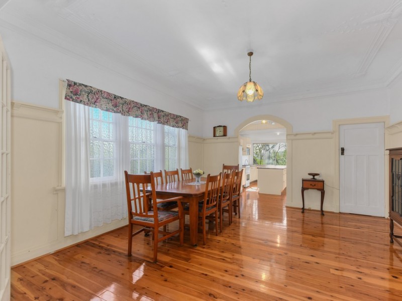 49 Simpsons Road, Bardon QLD 4065