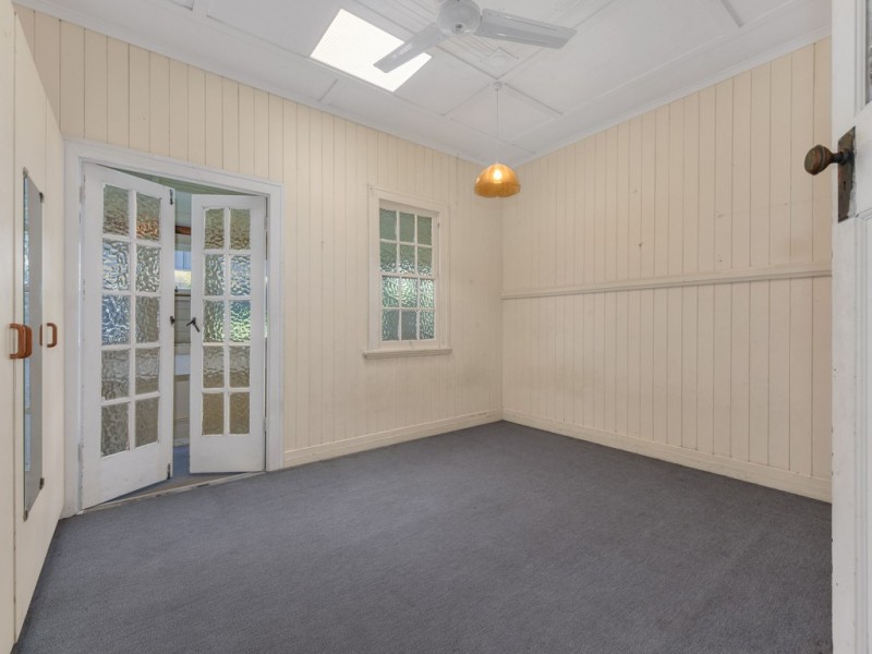 49 Simpsons Road, Bardon QLD 4065