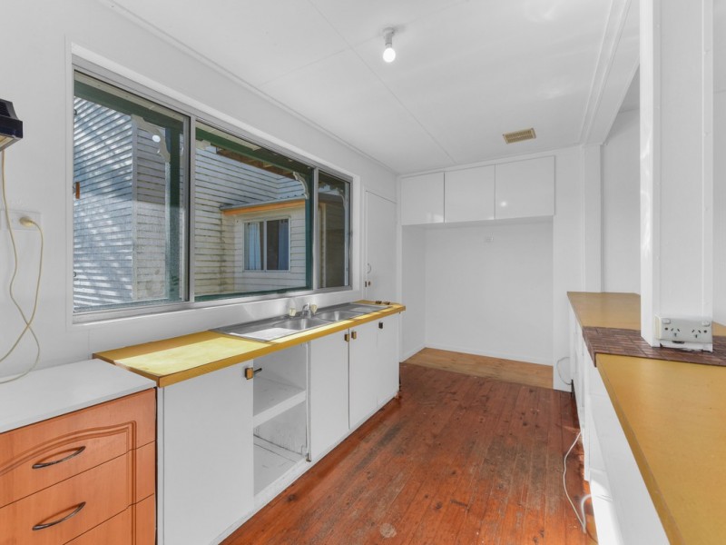 49 Simpsons Road, Bardon QLD 4065