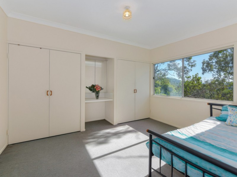 49 Simpsons Road, Bardon QLD 4065