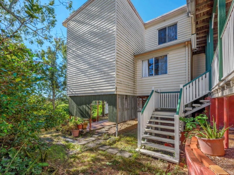 49 Simpsons Road, Bardon QLD 4065