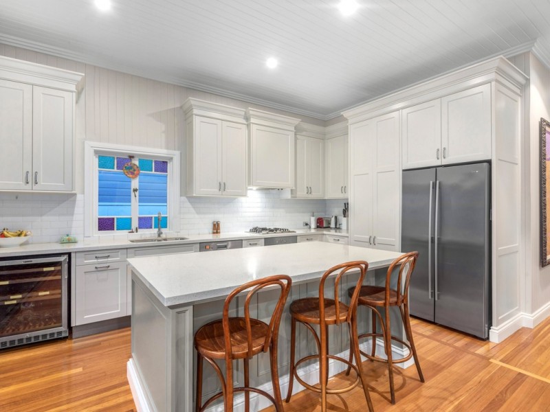 30 David Avenue, Bardon QLD 4065
