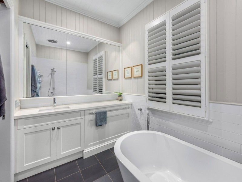 30 David Avenue, Bardon QLD 4065