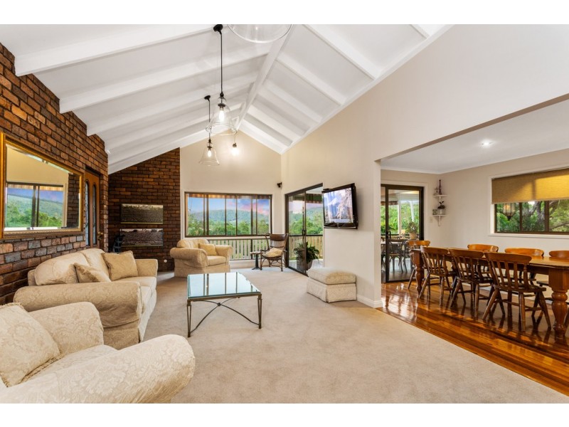 4 Raiko Street, The Gap QLD 4061