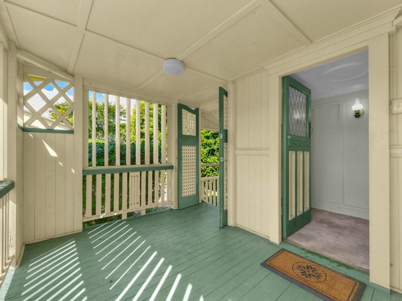 21 Davies Road, Ashgrove QLD 4060