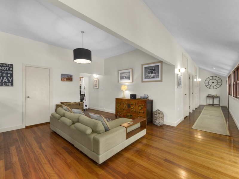 19 El Paso Street, Bardon QLD 4065