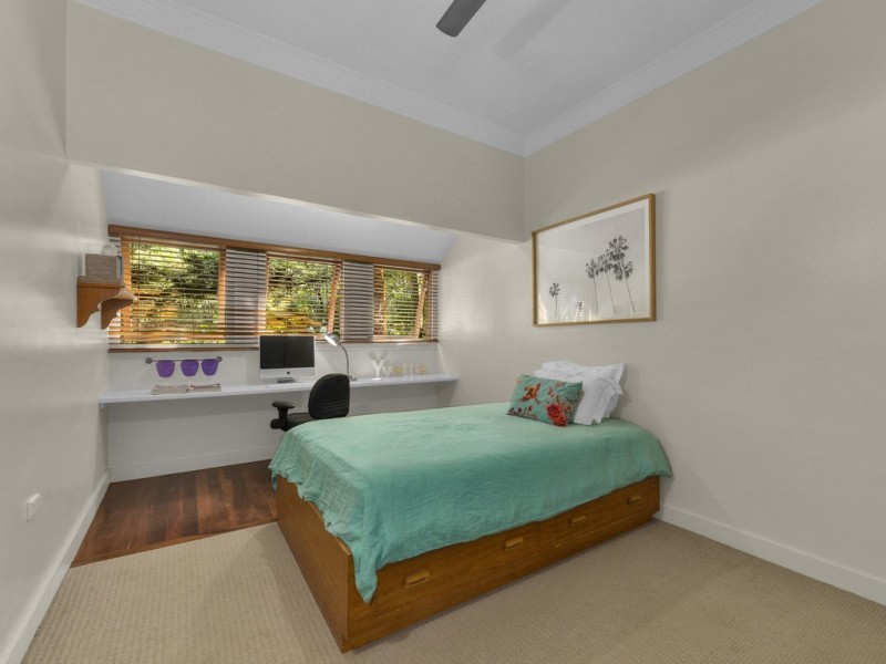 19 El Paso Street, Bardon QLD 4065