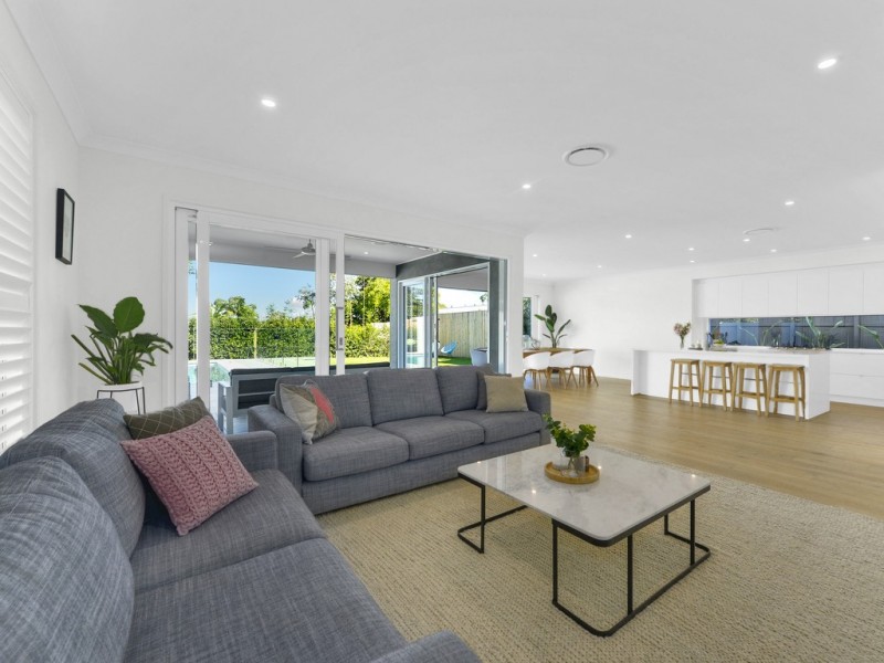 11 McCormack Avenue, Ashgrove QLD 4060