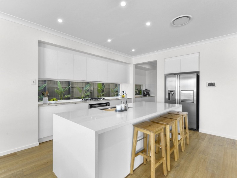 11 McCormack Avenue, Ashgrove QLD 4060