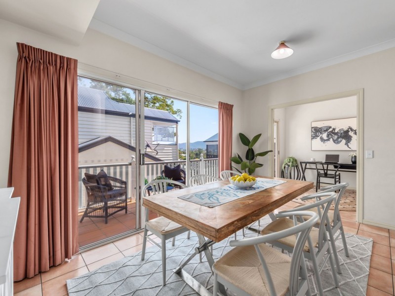 82 Windsor Road, Red Hill QLD 4059