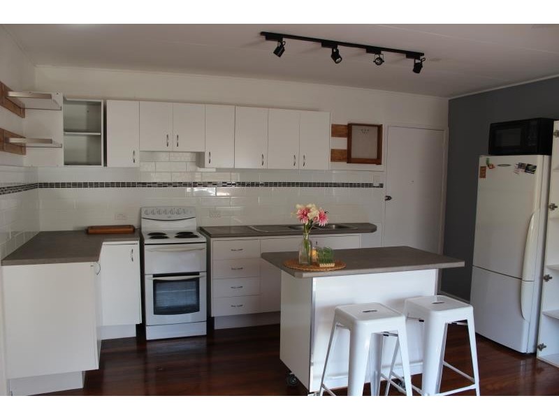 2/34 Praed St, Red Hill QLD 4059