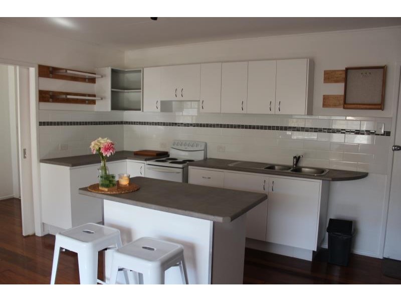 2/34 Praed St, Red Hill QLD 4059