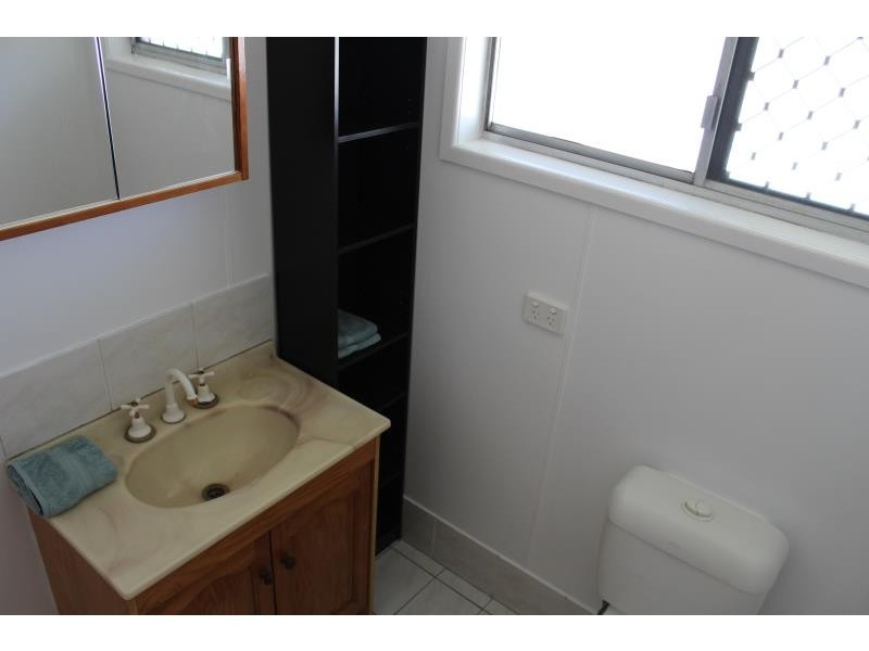 2/34 Praed St, Red Hill QLD 4059
