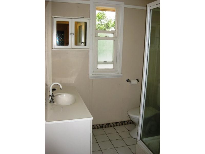 40 Unmack Street, Chermside QLD 4032