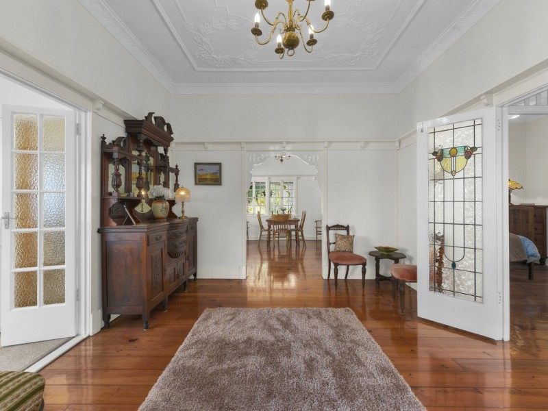 35 Exeter Street, Ashgrove QLD 4060