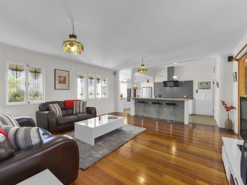 35 Exeter Street, Ashgrove QLD 4060