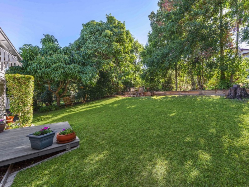 35 Exeter Street, Ashgrove QLD 4060