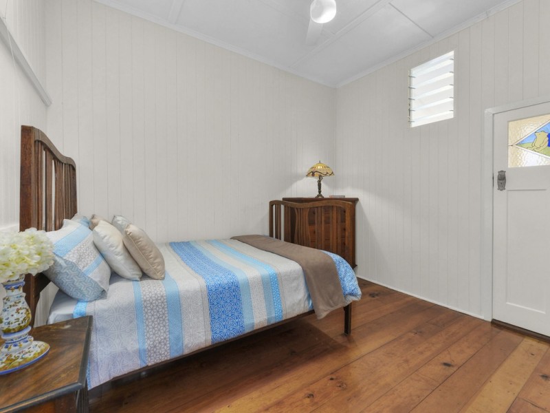 35 Exeter Street, Ashgrove QLD 4060