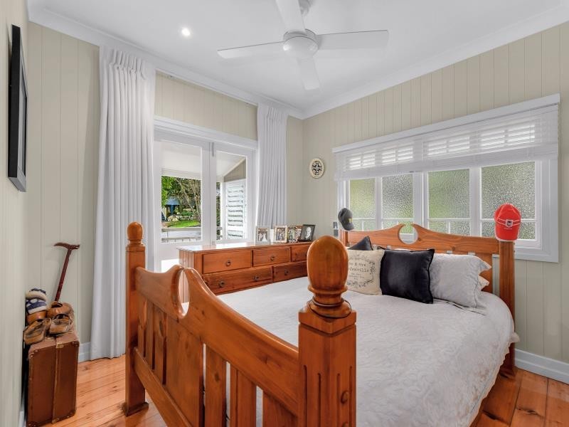 18 Bathurst Street, Red Hill QLD 4059