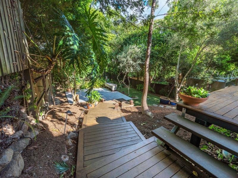 18 Bathurst Street, Red Hill QLD 4059