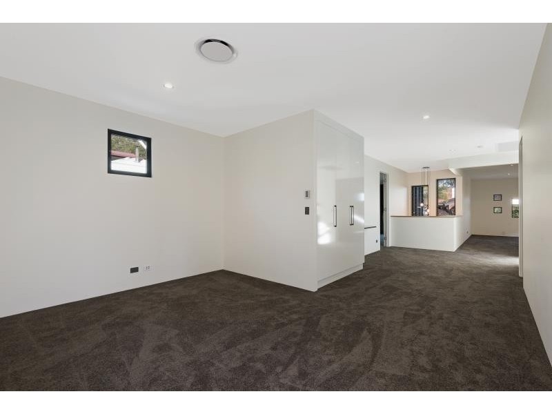 68 Chaprowe Road, The Gap QLD 4061