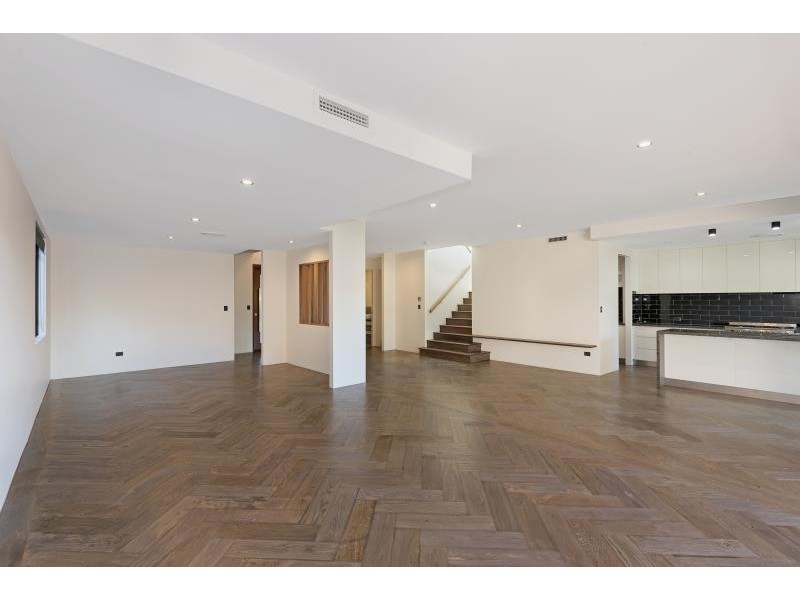 68 Chaprowe Road, The Gap QLD 4061