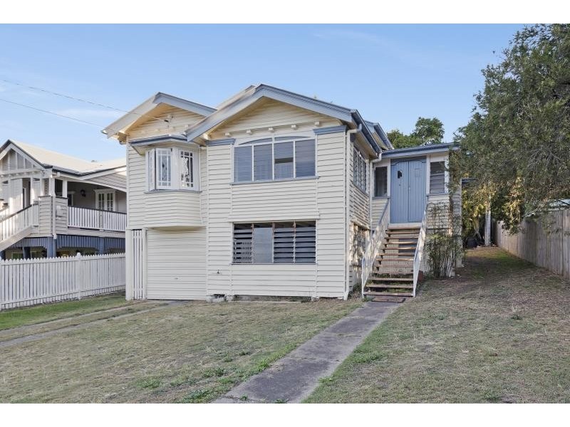 34 Main Avenue, Bardon QLD 4065