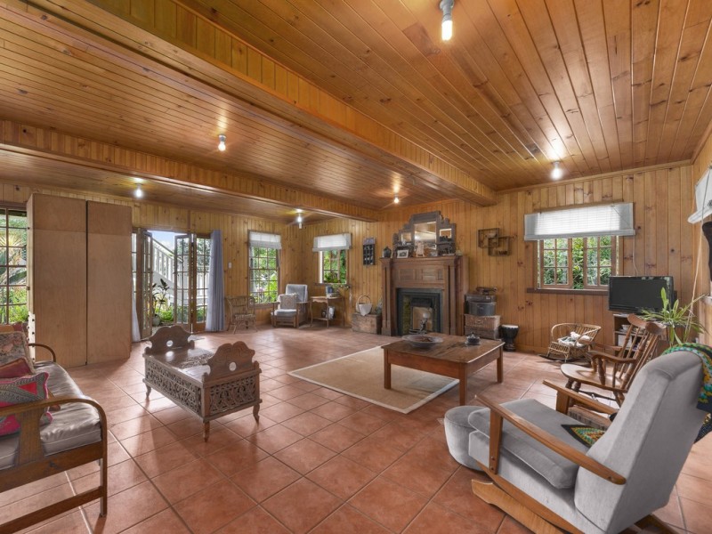 50 Elimatta Drive, Ashgrove QLD 4060