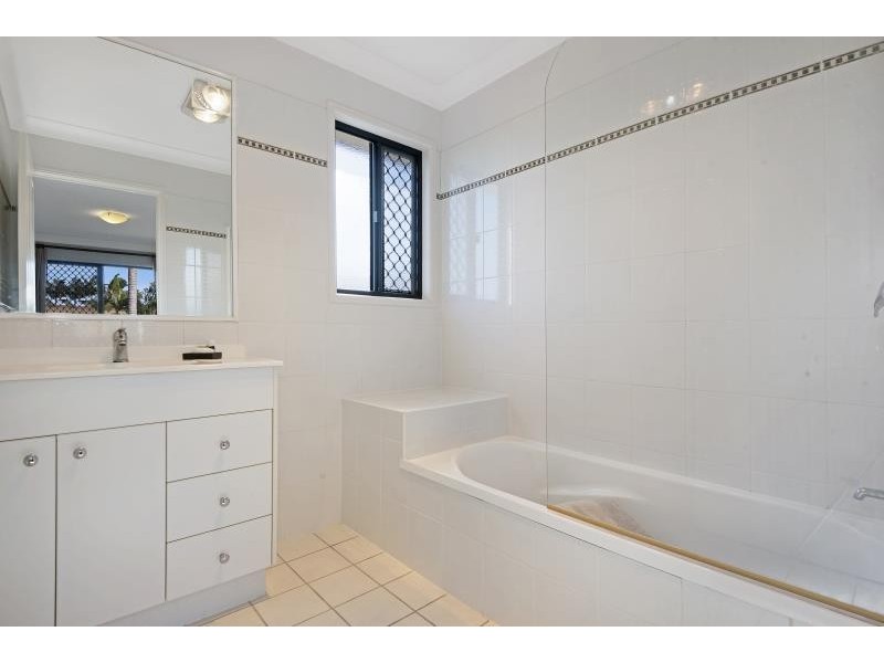 2/37 Griffith Street, Everton Park QLD 4053