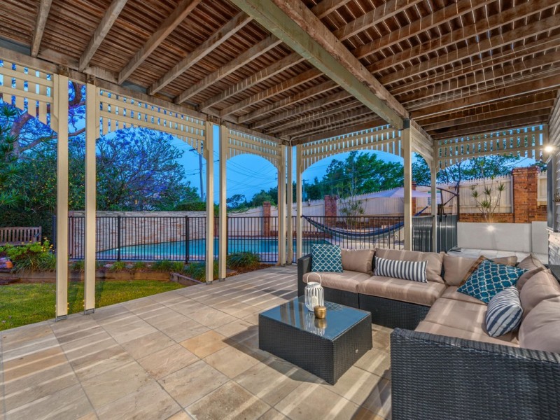 33 Ashgrove Crescent, Ashgrove QLD 4060