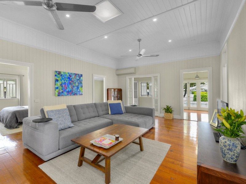 156 Ashgrove Avenue, Ashgrove QLD 4060