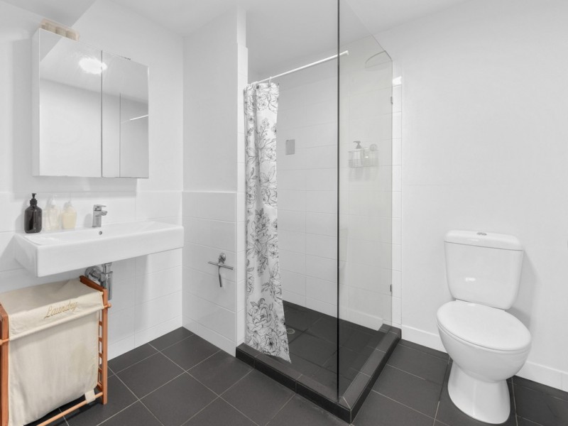 94 Hebe Street, Bardon QLD 4065