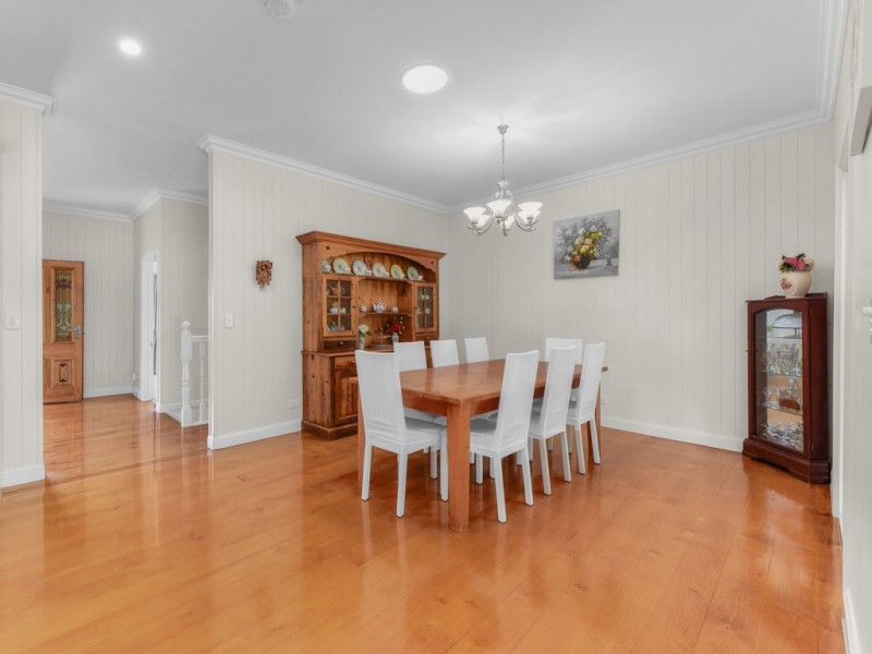 19 Lansbury Parade, Ashgrove QLD 4060