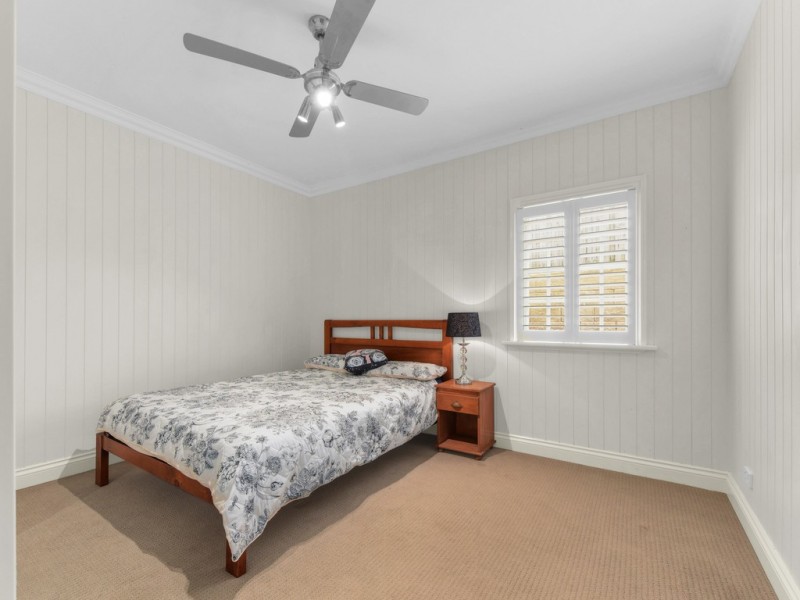 19 Lansbury Parade, Ashgrove QLD 4060