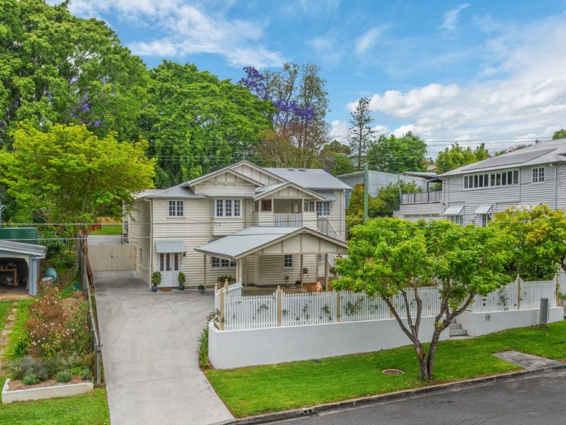 19 Lansbury Parade, Ashgrove QLD 4060