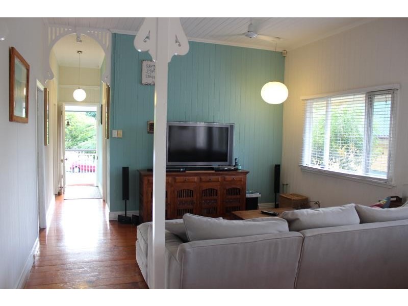 33A Lindsay Street, Ashgrove QLD 4060