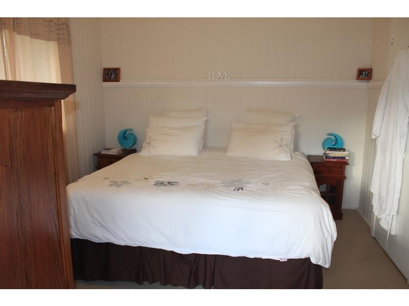 33A Lindsay Street, Ashgrove QLD 4060