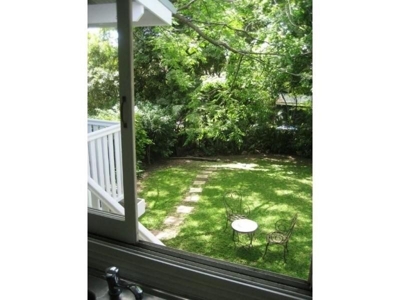 33A Lindsay Street, Ashgrove QLD 4060