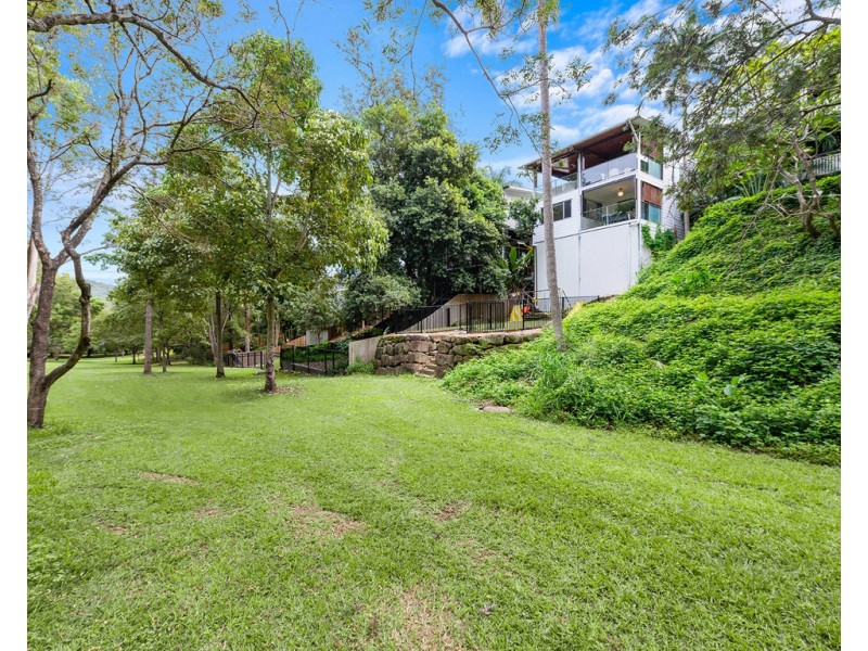 32 Coopers Camp Road, Bardon QLD 4065