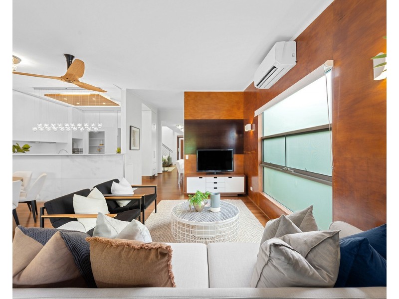 32 Coopers Camp Road, Bardon QLD 4065