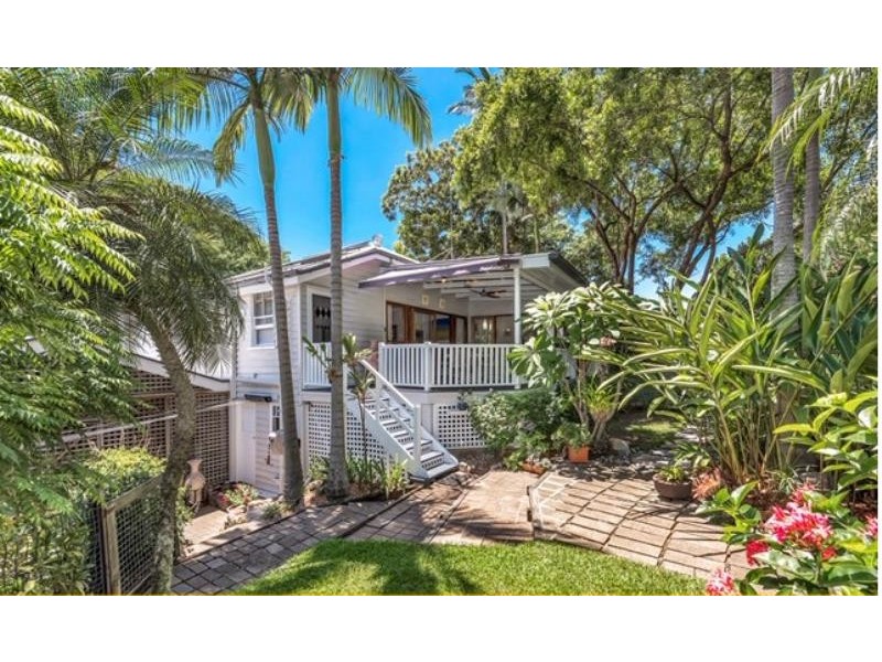 12 Moulton Street, Ashgrove QLD 4060