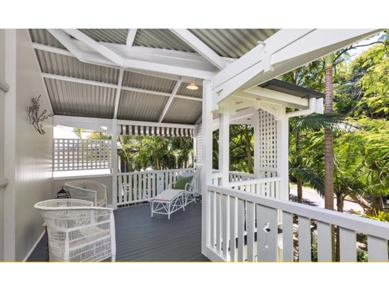 12 Moulton Street, Ashgrove QLD 4060