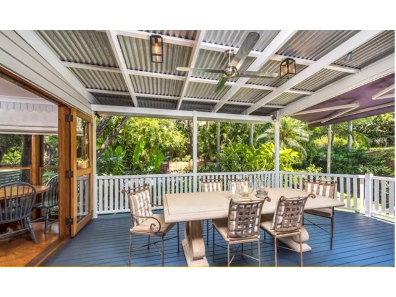 12 Moulton Street, Ashgrove QLD 4060