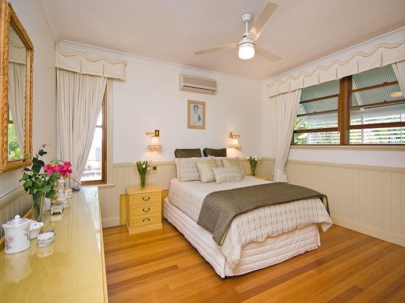 32A Glenrosa Rd, Red Hill QLD 4059