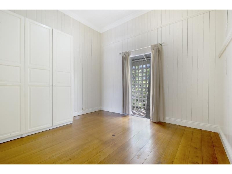 28 Garrick Terrace, Herston QLD 4006