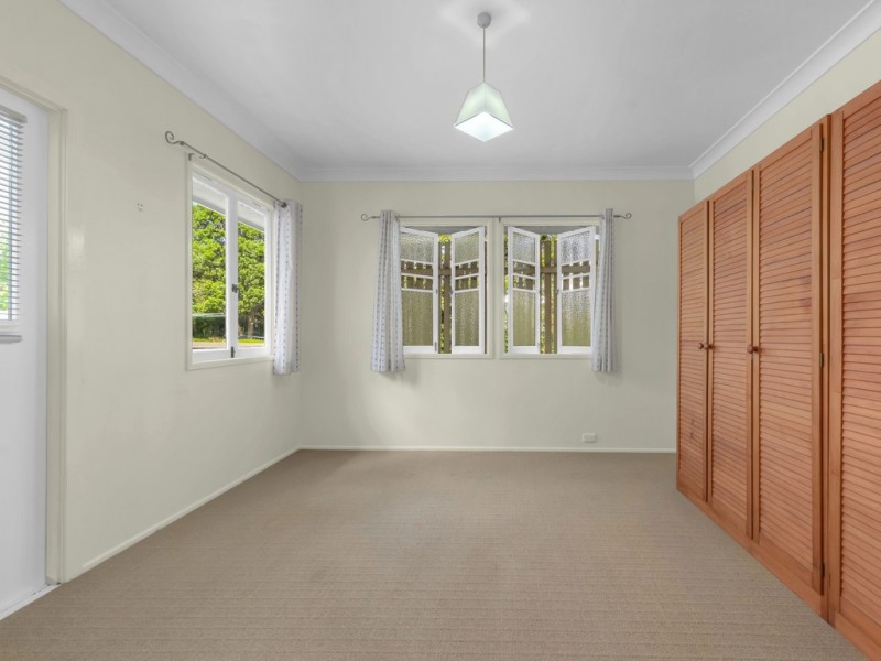 22 Alexandra Street, Bardon QLD 4065