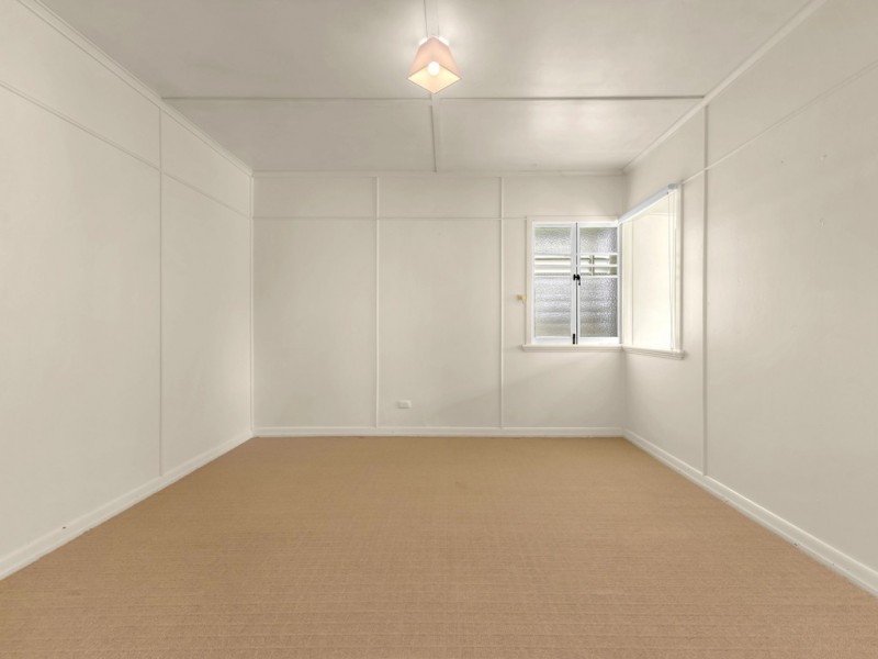 22 Alexandra Street, Bardon QLD 4065