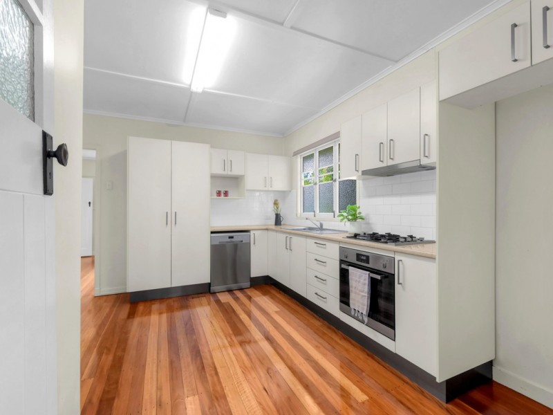 22 Alexandra Street, Bardon QLD 4065